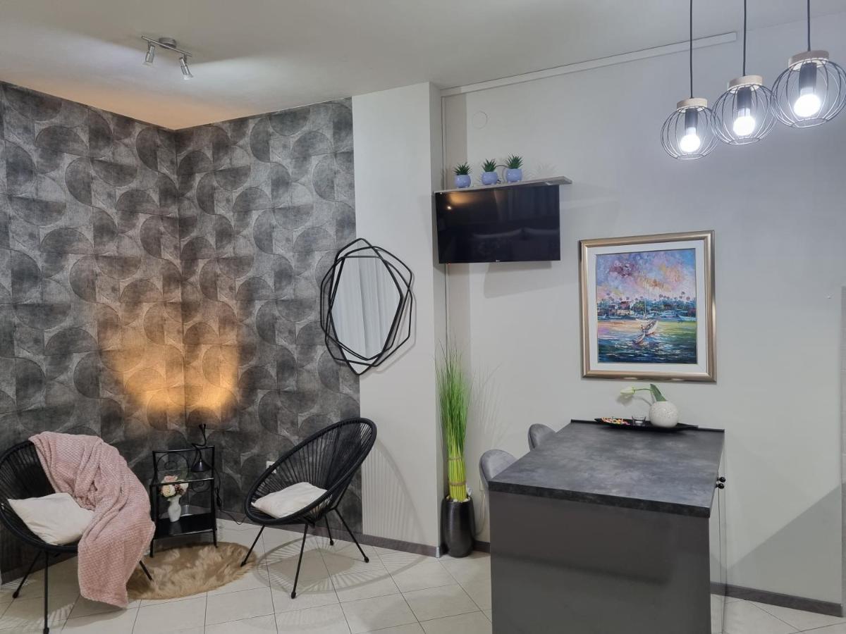 Onlystudio With Free Parking ซาดาร์ ภายนอก รูปภาพ